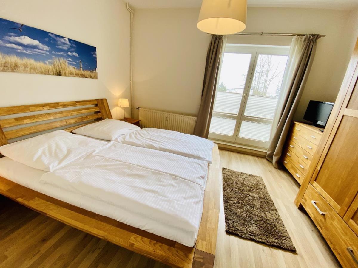 Apartamento Bootshaus/ Holzdeck Rostock Exterior foto